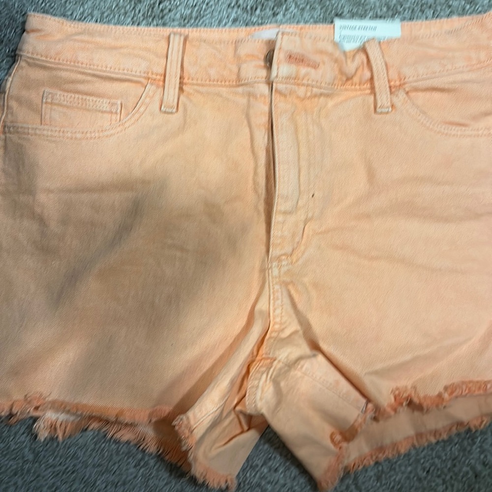 🔥🔥BRAND NEW NEVER WORN Orange Jean Shorts , Vintage Stretch